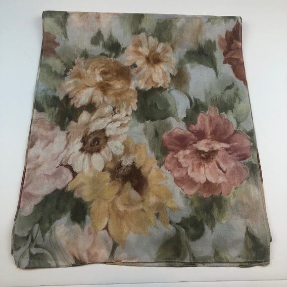 Floral Scarf 🧣 - Picture 1 of 5
